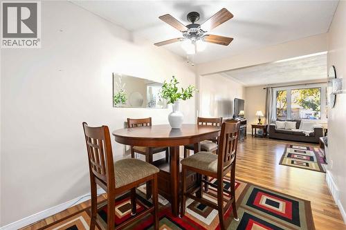 828 Assiniboine Crescent, Sarnia, ON - Indoor Photo Showing Dining Room