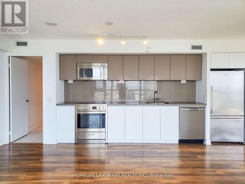 4206 - 85 Queens Wharf Road, Toronto, ON - Indoor Photo Showing Kitchen