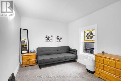 86 Kains Street, St. Thomas, ON - Indoor Photo Showing Bedroom