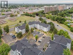 210 - 212 VIEWMOUNT DRIVE  Ottawa, ON K2E 7X2