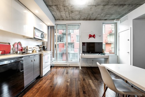 Vue d'ensemble - 712-888 Rue Wellington, Montréal (Ville-Marie), QC - Indoor Photo Showing Kitchen