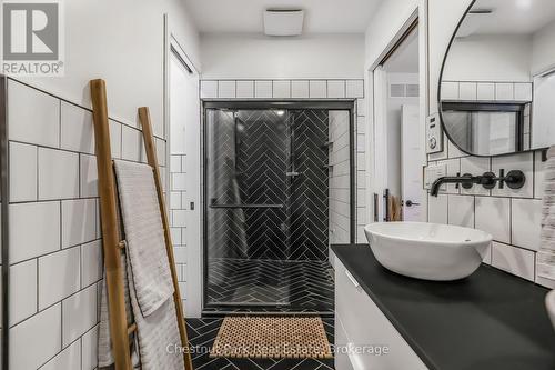 9 Maple Drive, Northern Bruce Peninsula, ON - Indoor Photo Showing Bathroom
