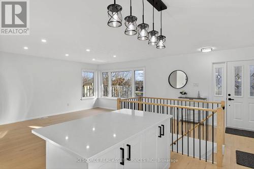 1092 Glendale Drive, Peterborough, ON - Indoor Photo Showing Other Room