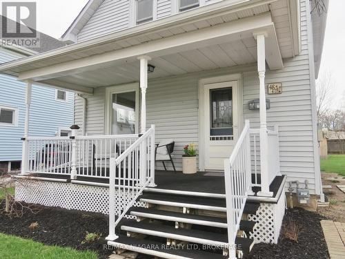 48 Wilton Avenue, Welland (Broadway), ON - Outdoor With Deck Patio Veranda With Exterior