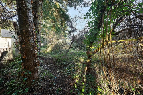 10211 Resthaven Dr, Sidney, BC 