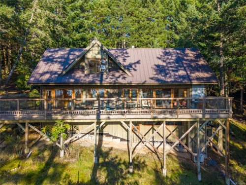 3350 Port Washington Rd, Pender Island, BC 
