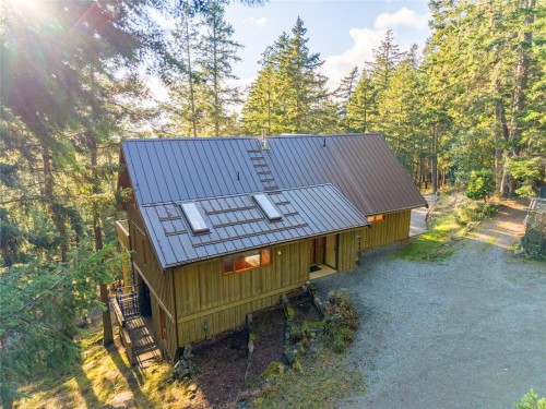 3350 Port Washington Rd, Pender Island, BC 