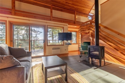 3350 Port Washington Rd, Pender Island, BC 