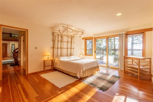 3350 Port Washington Rd, Pender Island, BC 