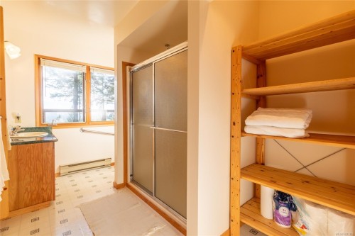 3350 Port Washington Rd, Pender Island, BC 