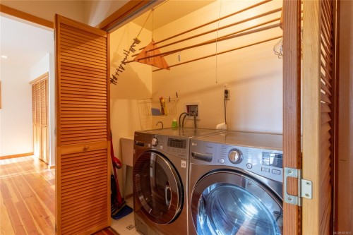 3350 Port Washington Rd, Pender Island, BC 