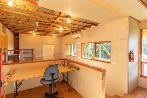 3350 Port Washington Rd, Pender Island, BC 