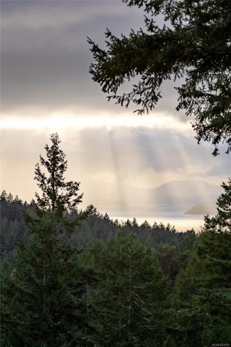 3350 Port Washington Rd, Pender Island, BC 