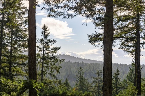 3350 Port Washington Rd, Pender Island, BC 