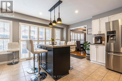 5216 Nova Crescent, Burlington, ON - Indoor Photo Showing Other Room