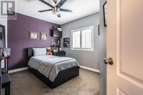 5216 Nova Crescent, Burlington, ON - Indoor Photo Showing Bedroom