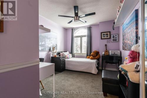 5216 Nova Crescent, Burlington, ON - Indoor Photo Showing Other Room