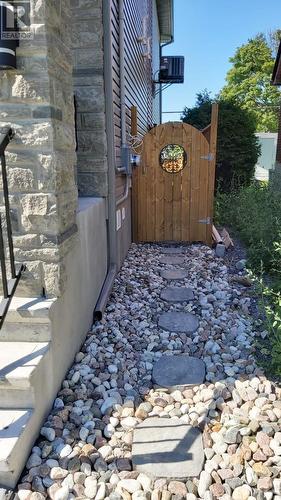 B - 1293 Thames Street, Ottawa, ON - Outdoor