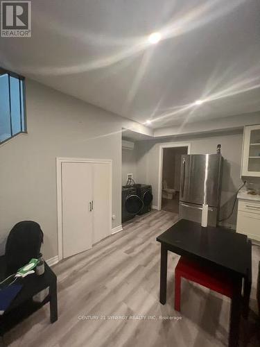 B - 1293 Thames Street, Ottawa, ON - Indoor