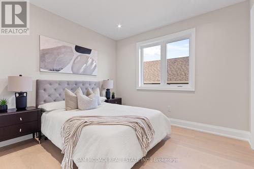 4584 Full Moon Circle, Mississauga, ON - Indoor Photo Showing Bedroom