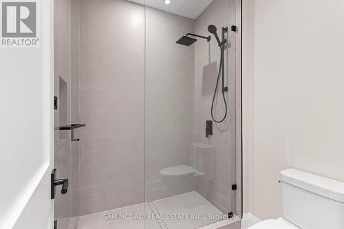 4584 Full Moon Circle, Mississauga, ON - Indoor Photo Showing Bathroom