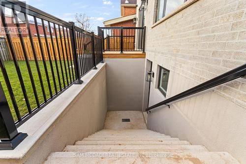 4584 Full Moon Circle, Mississauga, ON - Outdoor With Exterior