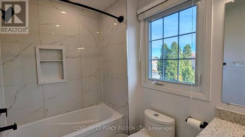 2nd Floor Shared 4PC - 1339 Quinpool Court, Mississauga, ON - Indoor Photo Showing Bathroom