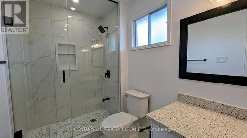 Primary Ensuite 3PC - 1339 Quinpool Court, Mississauga, ON - Indoor Photo Showing Bathroom