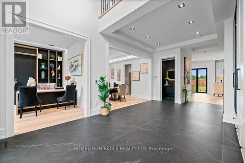 282 Maurice Drive, Oakville, ON - Indoor