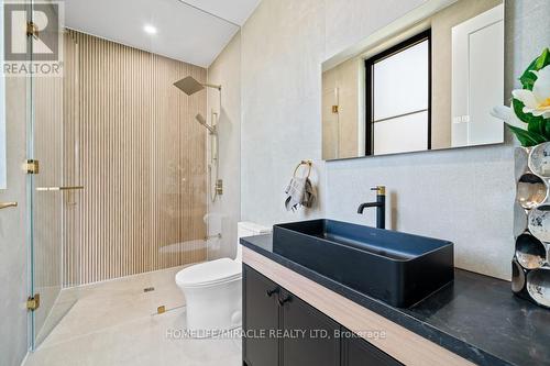 282 Maurice Drive, Oakville, ON - Indoor Photo Showing Bathroom