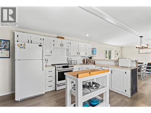 397 Glenmary Road, Enderby, BC - Indoor Photo Showing Kitchen