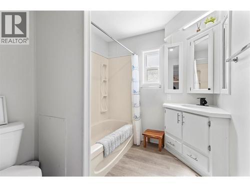 397 Glenmary Road, Enderby, BC - Indoor Photo Showing Bathroom