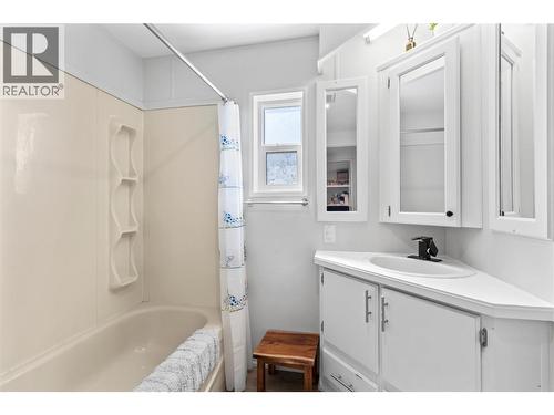 397 Glenmary Road, Enderby, BC - Indoor Photo Showing Bathroom