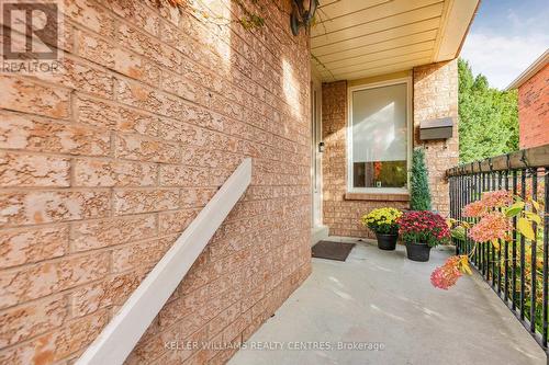 84 Loraview Lane, Aurora, ON - Outdoor