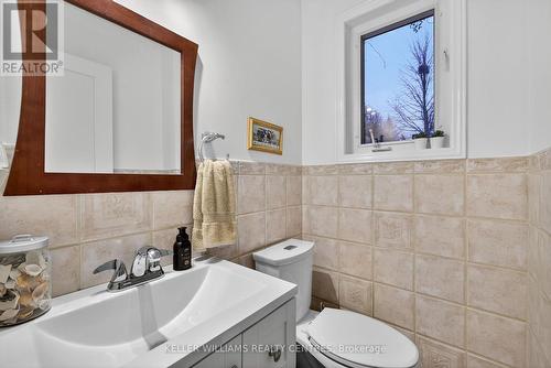 84 Loraview Lane, Aurora, ON - Indoor Photo Showing Bathroom