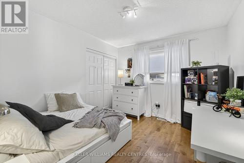 84 Loraview Lane, Aurora, ON - Indoor Photo Showing Bedroom