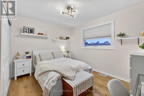 84 Loraview Lane, Aurora, ON - Indoor Photo Showing Bedroom