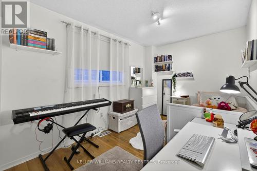 84 Loraview Lane, Aurora, ON - Indoor Photo Showing Other Room