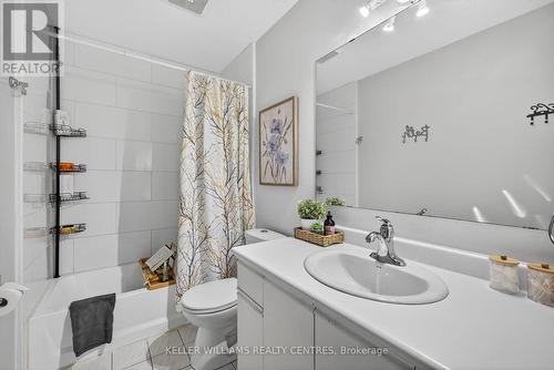 84 Loraview Lane, Aurora, ON - Indoor Photo Showing Bathroom