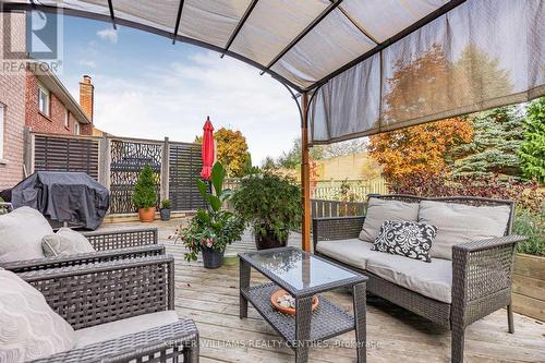 84 Loraview Lane, Aurora, ON - Outdoor With Deck Patio Veranda With Exterior