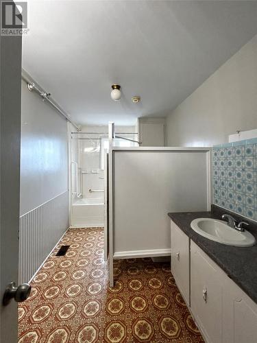 23 Foxtrap Acess Road, Conception Bay South, NL - Indoor Photo Showing Bathroom