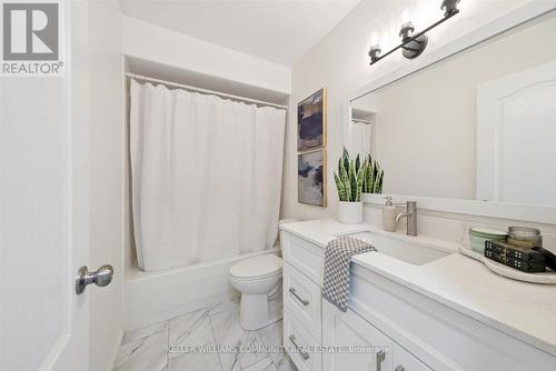 Main floor Bathroom - 151 Parcells Crescent, Peterborough West (South), ON - Indoor Photo Showing Bathroom