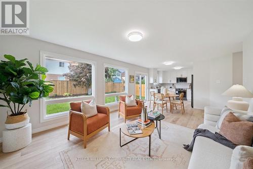 151 Parcells Crescent, Peterborough West (South), ON - Indoor Photo Showing Living Room
