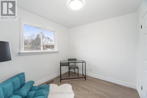 230 Archdekin Drive, Brampton, ON - Indoor