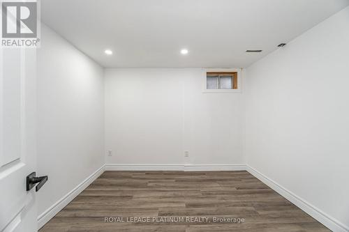 230 Archdekin Drive, Brampton, ON - Indoor