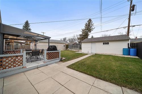219 Horton Avenue W, Winnipeg, MB - Outdoor