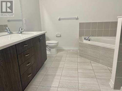 29 Hickling Lane, Ajax, ON - Indoor Photo Showing Bathroom