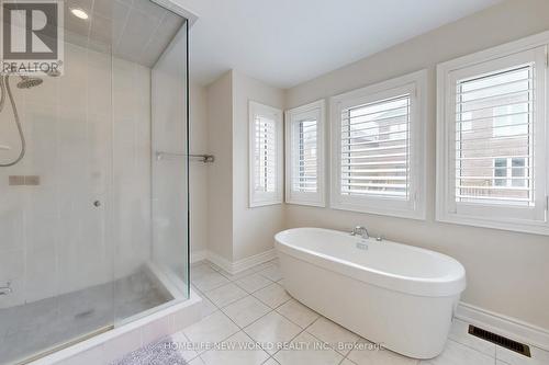 50 Ben Sinclair Avenue, East Gwillimbury, ON - Indoor Photo Showing Bathroom