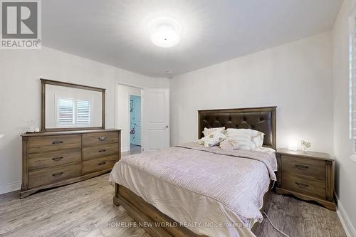 50 Ben Sinclair Avenue, East Gwillimbury, ON - Indoor Photo Showing Bedroom