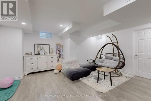 50 Ben Sinclair Avenue, East Gwillimbury, ON - Indoor